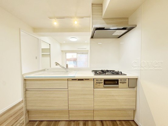 apartment 東京都渋谷区神宮前４丁目11-6　表参道千代田ビル7F