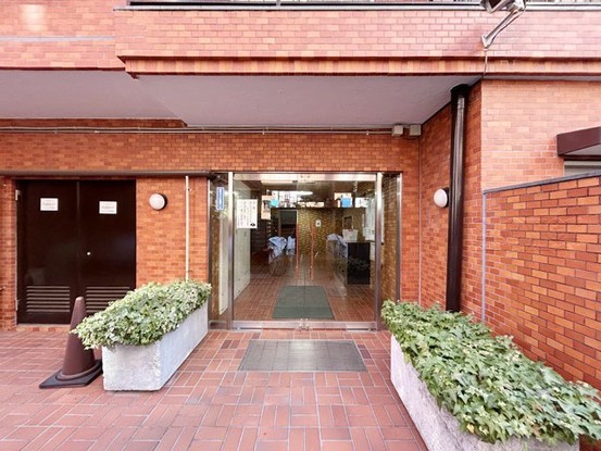 apartment 東京都渋谷区神宮前４丁目11-6　表参道千代田ビル7F