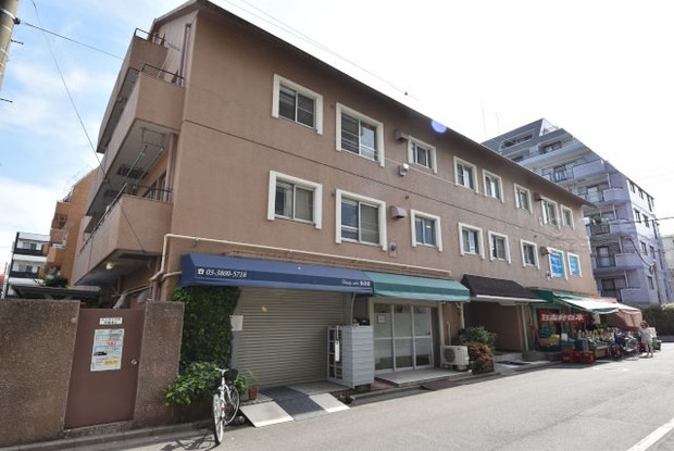 apartment 東京都渋谷区神宮前４丁目11-6　表参道千代田ビル7F