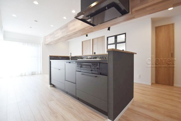 apartment 東京都渋谷区神宮前４丁目11-6　表参道千代田ビル7F