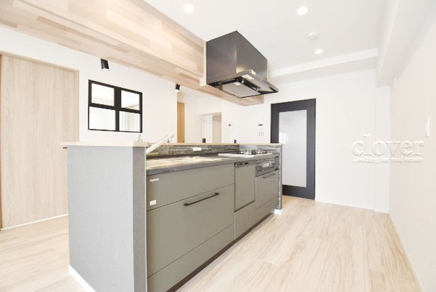 apartment 東京都渋谷区神宮前４丁目11-6　表参道千代田ビル7F