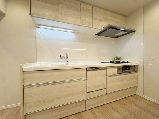 apartment 東京都渋谷区神宮前４丁目11-6　プレファス表参道7F