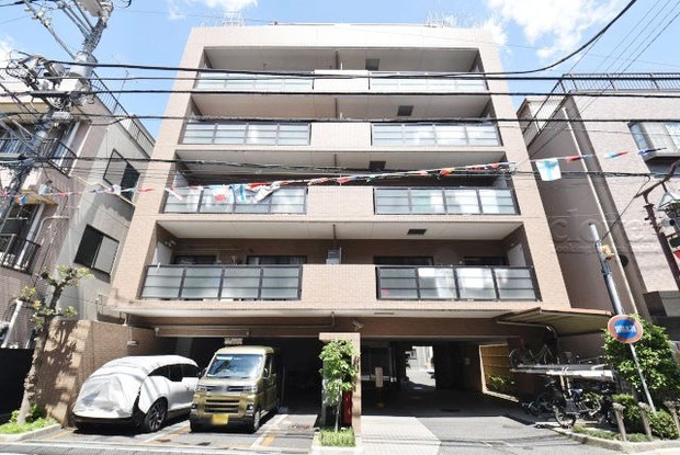 apartment 東京都渋谷区神宮前４丁目11-6　プレファス表参道7F
