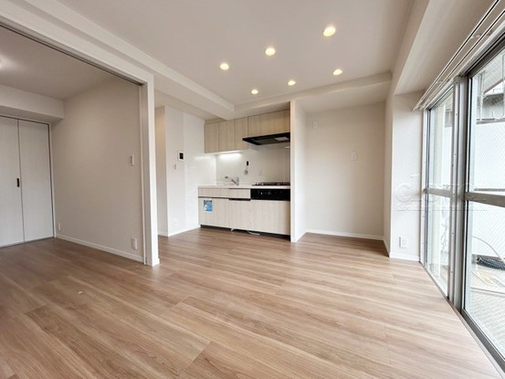 apartment 東京都渋谷区神宮前４丁目11-6　プレファス表参道7F