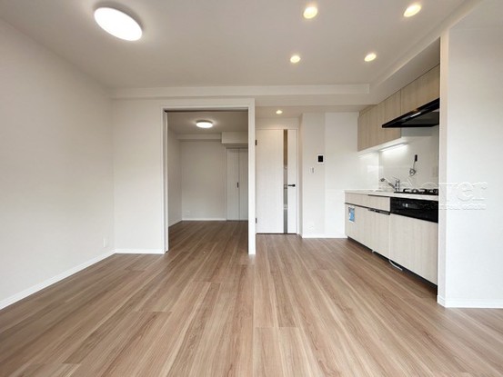 apartment 東京都渋谷区神宮前４丁目11-6　プレファス表参道7F