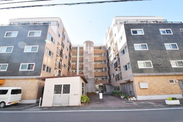 apartment 東京都渋谷区神宮前４丁目11-6　プレファス表参道7F