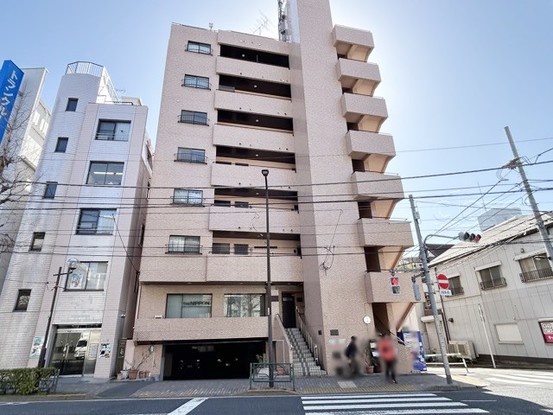 apartment 東京都渋谷区神宮前４丁目11-6　プレファス表参道7F