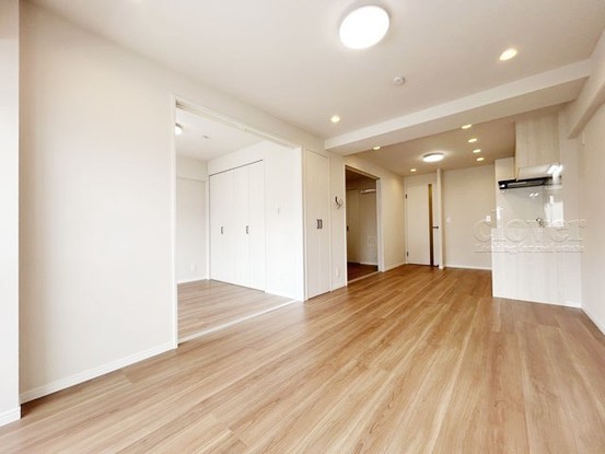 apartment 東京都渋谷区神宮前４丁目11-6　プレファス表参道7F