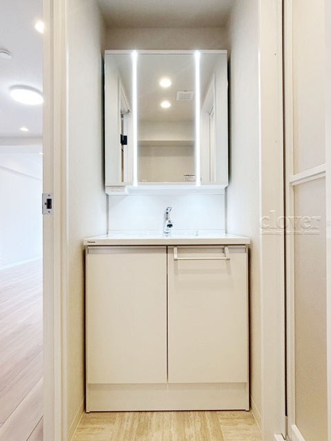 apartment 東京都渋谷区神宮前４丁目11-6　プレファス表参道7F