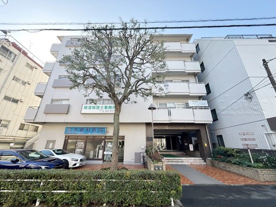 apartment 東京都渋谷区神宮前４丁目11-6　プレファス表参道7F