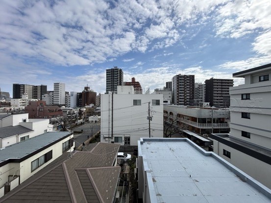 apartment 東京都渋谷区神宮前４丁目11-6　プレファス表参道7F