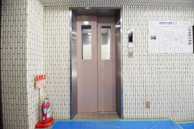 apartment 東京都渋谷区神宮前４丁目11-6　プレファス表参道7F