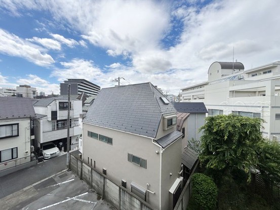 apartment 東京都渋谷区神宮前４丁目11-6　プレファス表参道7F