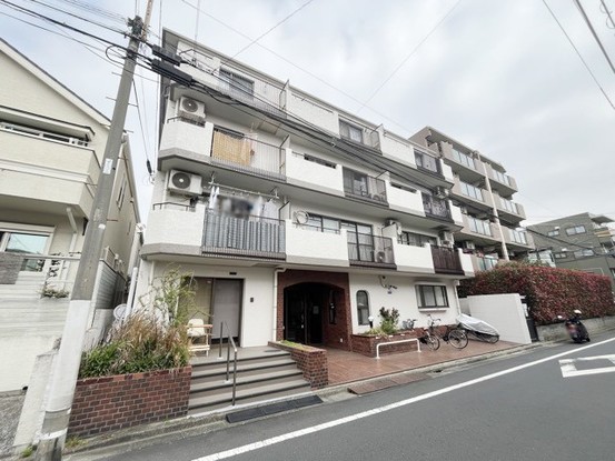 apartment 東京都渋谷区神宮前４丁目11-6　プレファス表参道7F