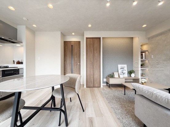 apartment 東京都渋谷区神宮前４丁目11-6　プレファス表参道7F