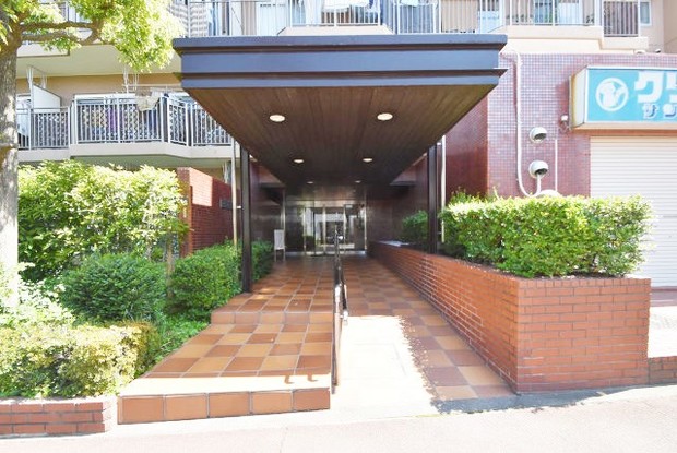 apartment 東京都渋谷区神宮前４丁目11-6　プレファス表参道7F