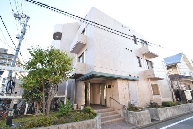 apartment 東京都渋谷区神宮前４丁目11-6　プレファス表参道7F