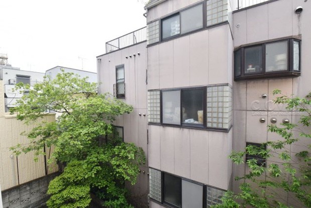 apartment 東京都渋谷区神宮前４丁目11-6　プレファス表参道7F