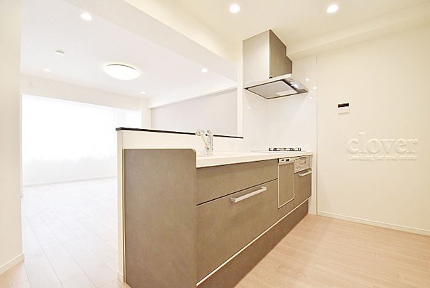 apartment 東京都渋谷区神宮前４丁目11-6　プレファス表参道7F