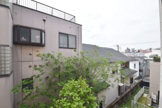 apartment 東京都渋谷区神宮前４丁目11-6　プレファス表参道7F