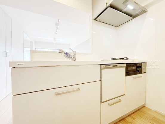 apartment 東京都渋谷区神宮前４丁目11-6　プレファス表参道7F
