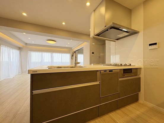 apartment 東京都渋谷区神宮前４丁目11-6　プレファス表参道7F