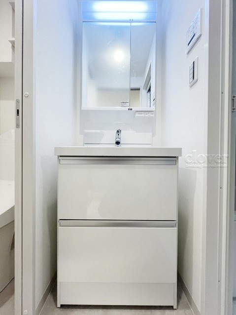 apartment 東京都渋谷区神宮前４丁目11-6　プレファス表参道7F