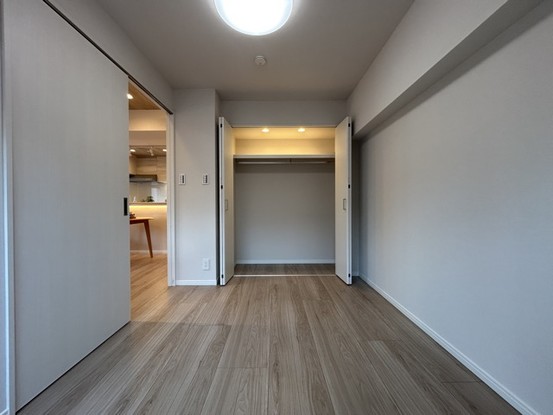apartment 東京都渋谷区神宮前４丁目11-6　プレファス表参道7F