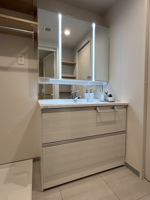 apartment 東京都渋谷区神宮前４丁目11-6　プレファス表参道7F