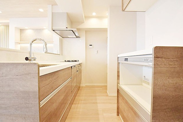 apartment 東京都渋谷区神宮前４丁目11-6　プレファス表参道7F