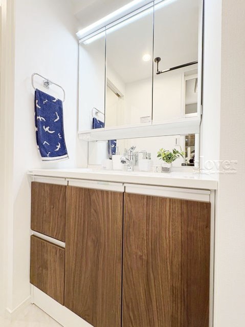 apartment 東京都渋谷区神宮前４丁目11-6　プレファス表参道7F