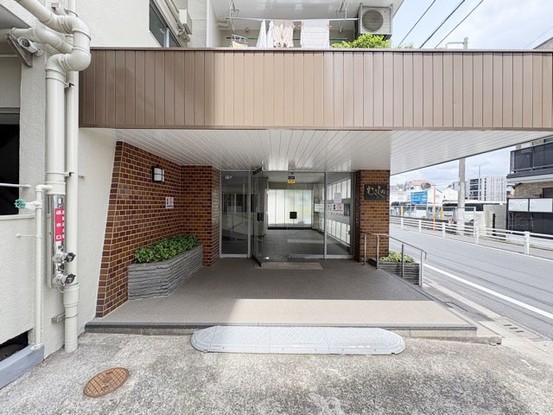 apartment 東京都渋谷区神宮前４丁目11-6　プレファス表参道7F