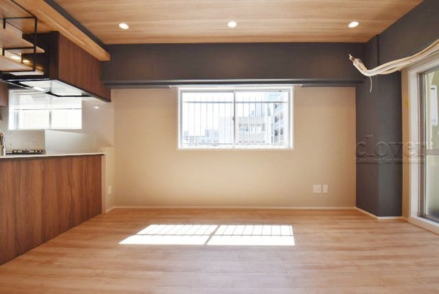 apartment 東京都渋谷区神宮前４丁目11-6　プレファス表参道7F