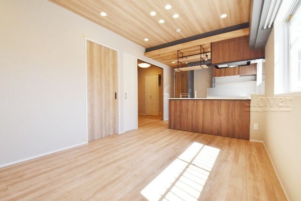 apartment 東京都渋谷区神宮前４丁目11-6　プレファス表参道7F