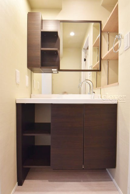 apartment 東京都渋谷区神宮前４丁目11-6　プレファス表参道7F