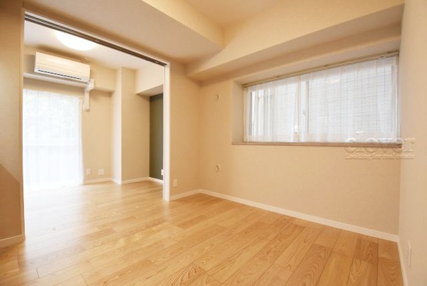 apartment 東京都渋谷区神宮前４丁目11-6　プレファス表参道7F