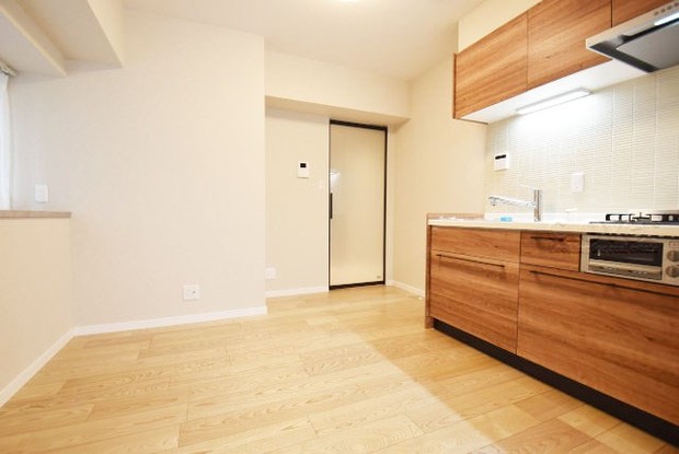 apartment 東京都渋谷区神宮前４丁目11-6　プレファス表参道7F