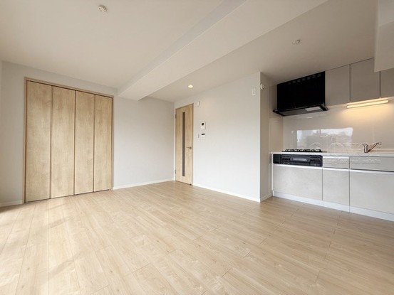 apartment 東京都渋谷区神宮前４丁目11-6　プレファス表参道7F