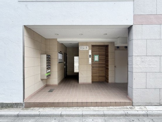apartment 東京都渋谷区神宮前４丁目11-6　プレファス表参道7F