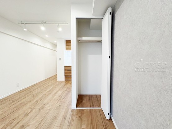 apartment 東京都渋谷区神宮前４丁目11-6　プレファス表参道7F