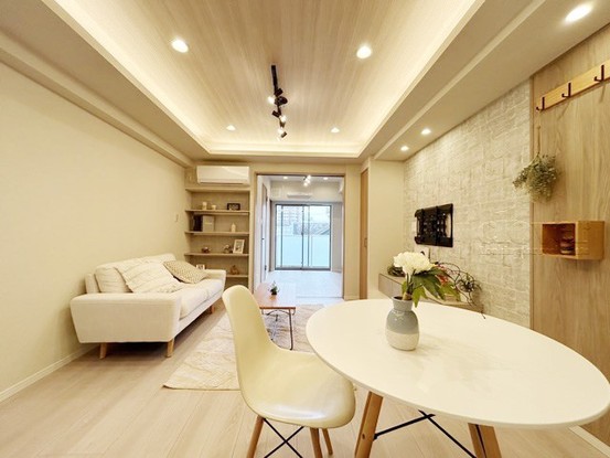 apartment 東京都渋谷区神宮前４丁目11-6　プレファス表参道7F