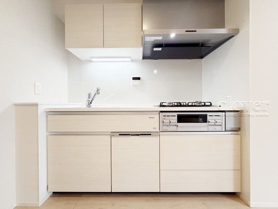 apartment 東京都渋谷区神宮前４丁目11-6　プレファス表参道7F