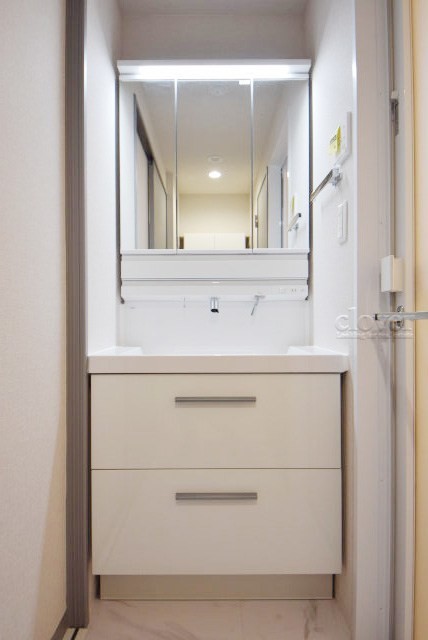 apartment 東京都渋谷区神宮前４丁目11-6　プレファス表参道7F