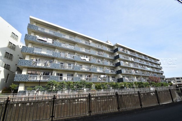 apartment 東京都渋谷区神宮前４丁目11-6　プレファス表参道7F