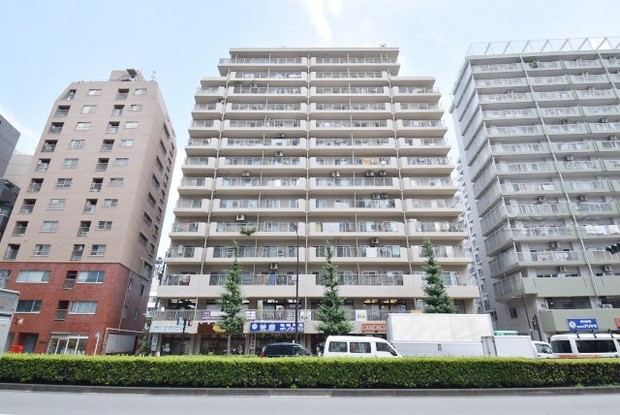 apartment 東京都渋谷区神宮前４丁目11-6　プレファス表参道7F