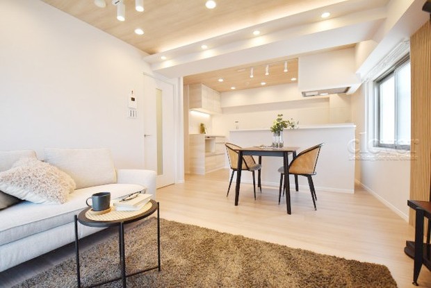 apartment 東京都渋谷区神宮前４丁目11-6　プレファス表参道7F