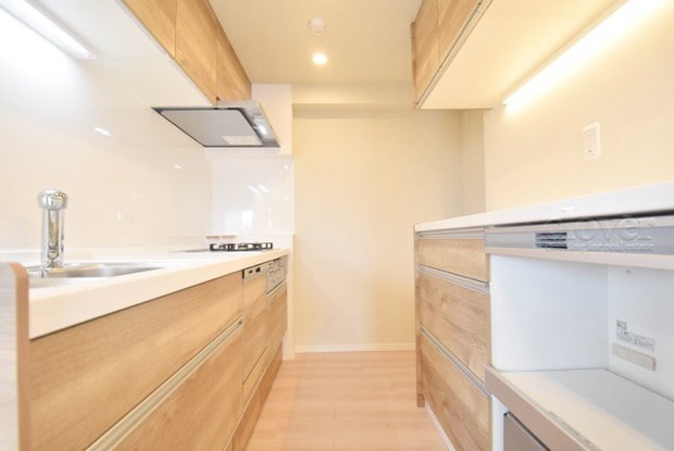 apartment 東京都渋谷区神宮前４丁目11-6　プレファス表参道7F