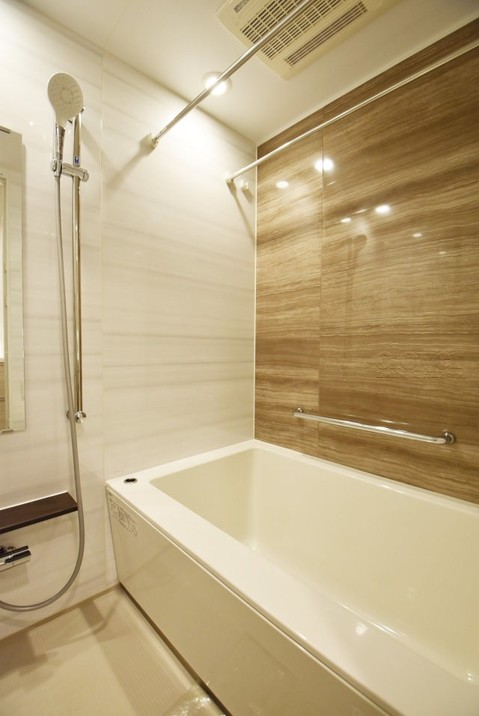 apartment 東京都渋谷区神宮前４丁目11-6　プレファス表参道7F