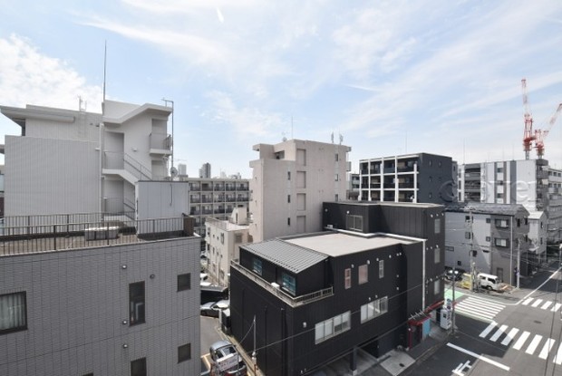 apartment 東京都渋谷区神宮前４丁目11-6　プレファス表参道7F