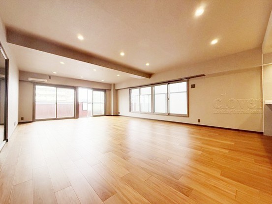 apartment 東京都渋谷区神宮前４丁目11-6　プレファス表参道7F
